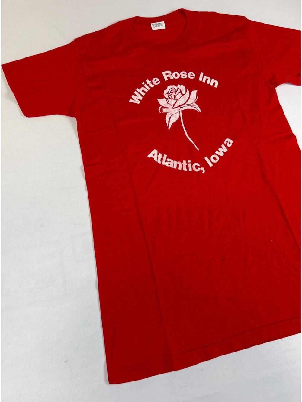 Vintage 70s White Rose Inn Atlantic Iowa T Shirt Large Red Single Stitch - Picture 4 of 7